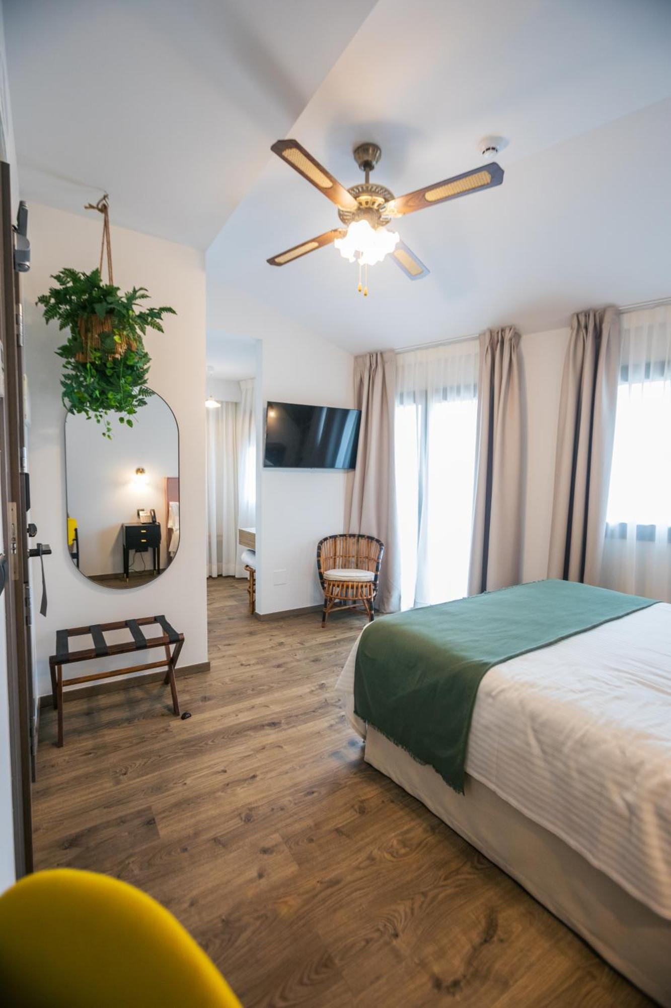 Le Petit Boutique Hotel (Adults Only) 산탄데르 외부 사진